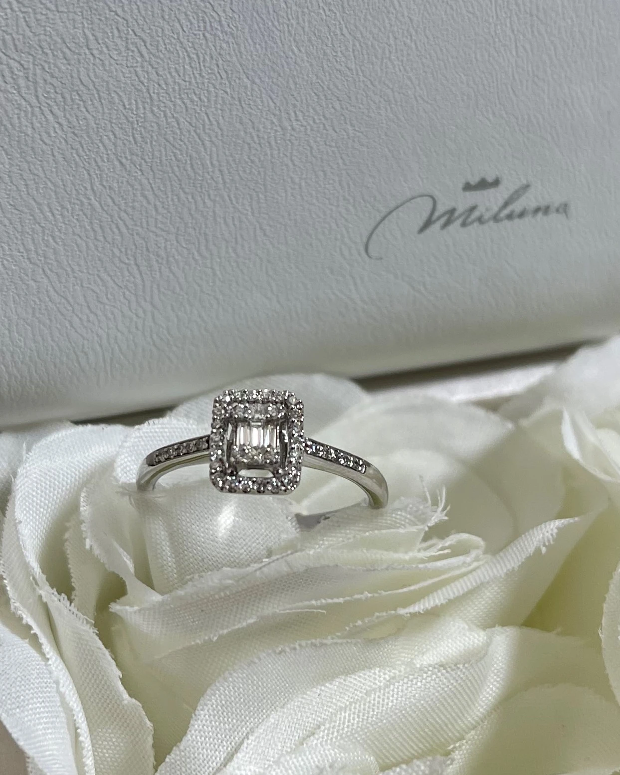 Miluna Anello oro con brillanti cod: LID3503