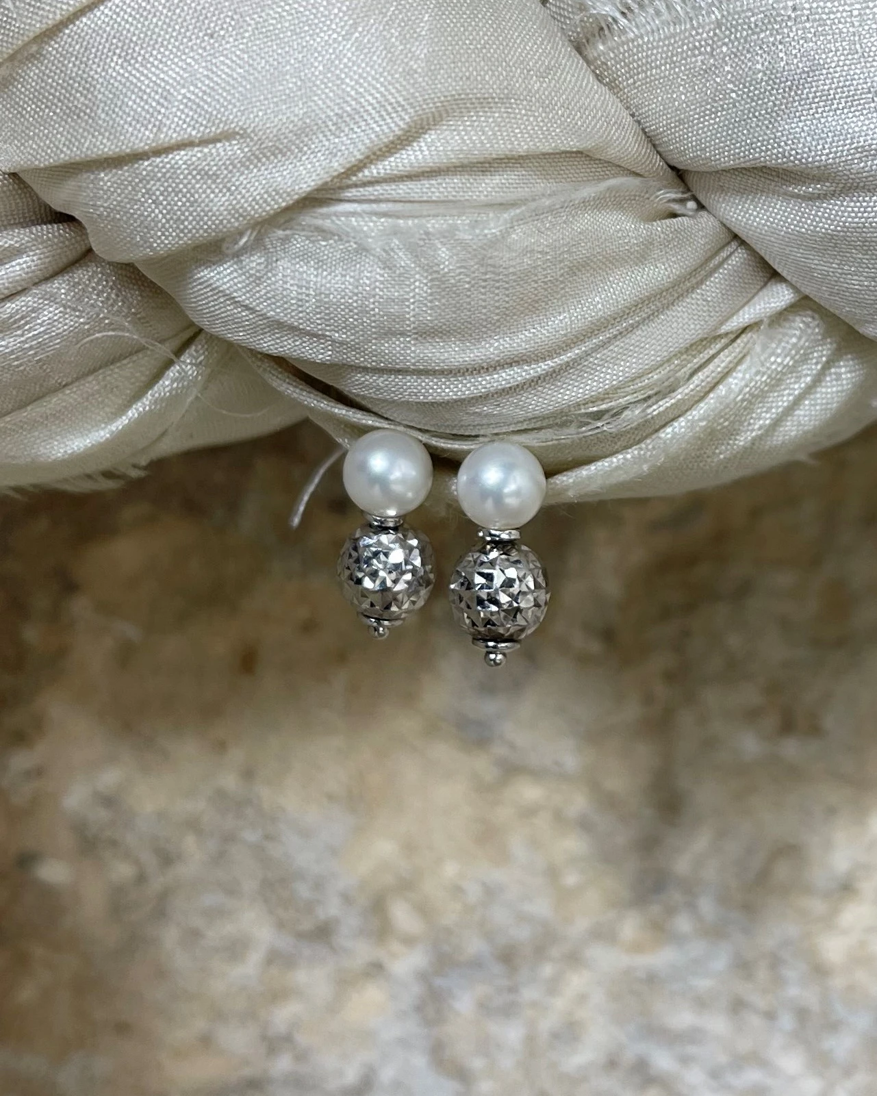 Miluna Orecchini  in oro con Perle cod: PER2138