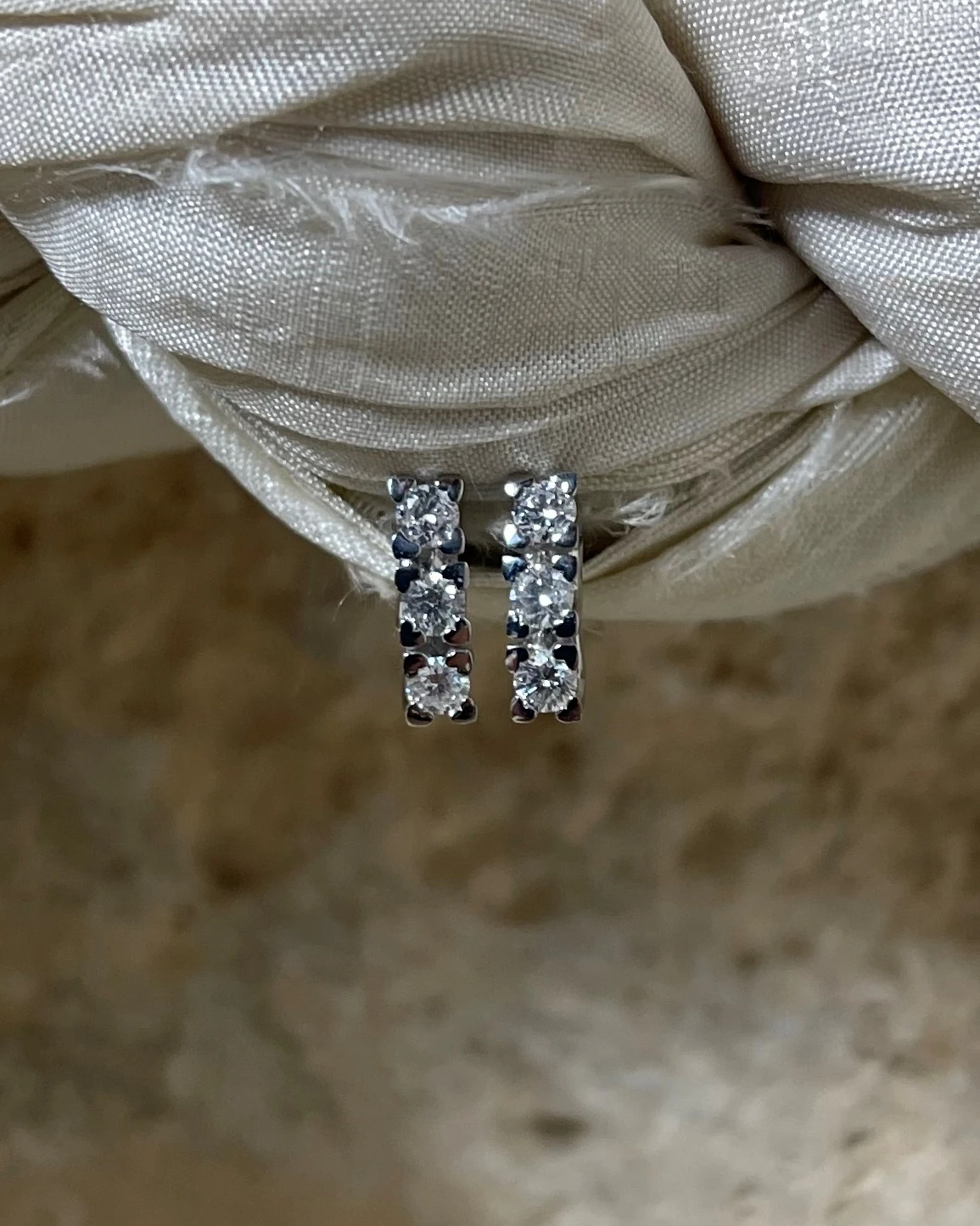 Miluna Orecchini in oro con Brillanti cod: ERD2430-048G7