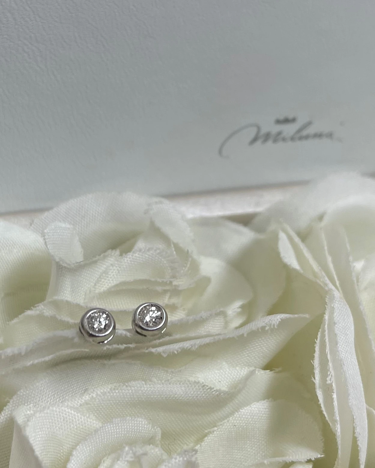 Miluna Orecchini in oro con Brillanti cod: ERD275