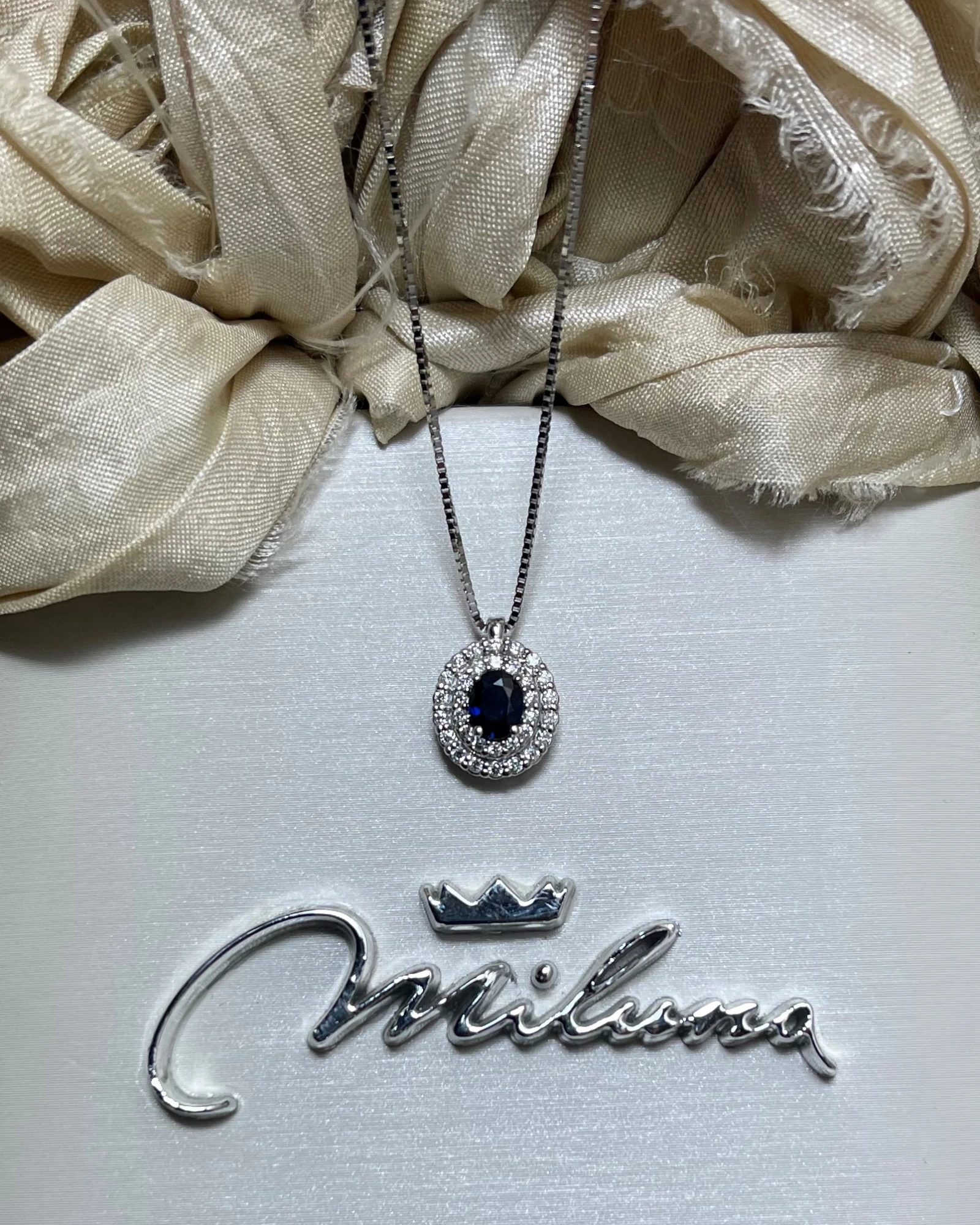 Miluna Collana oro bianco con zaffiro e brillanti cod: CLD4328