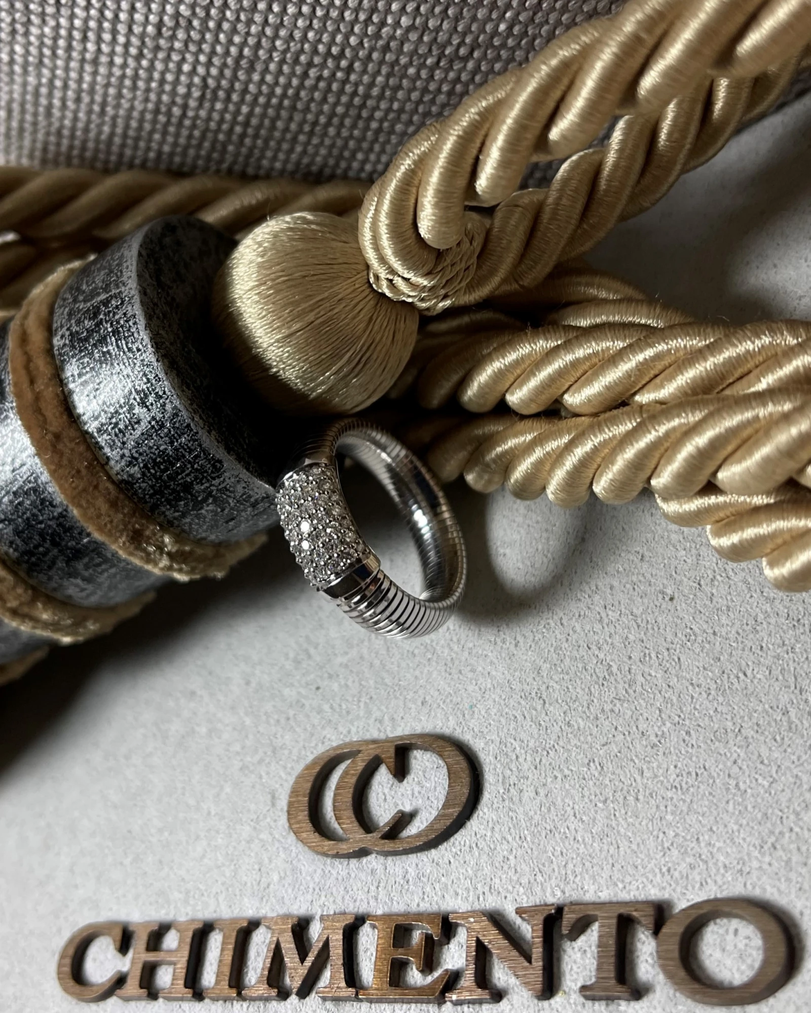 Chimento Anello oro con brillanti cod: 51037361