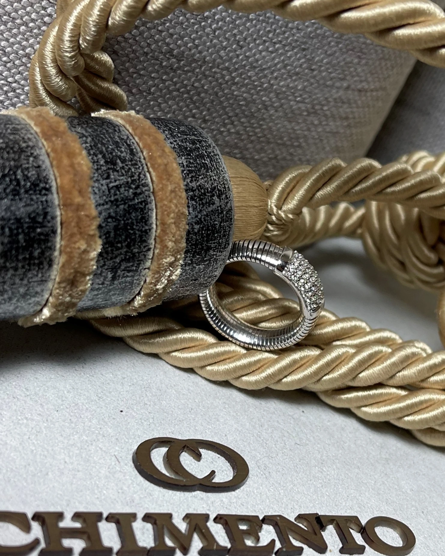 Chimento Anello oro con brillanti cod: 51037361