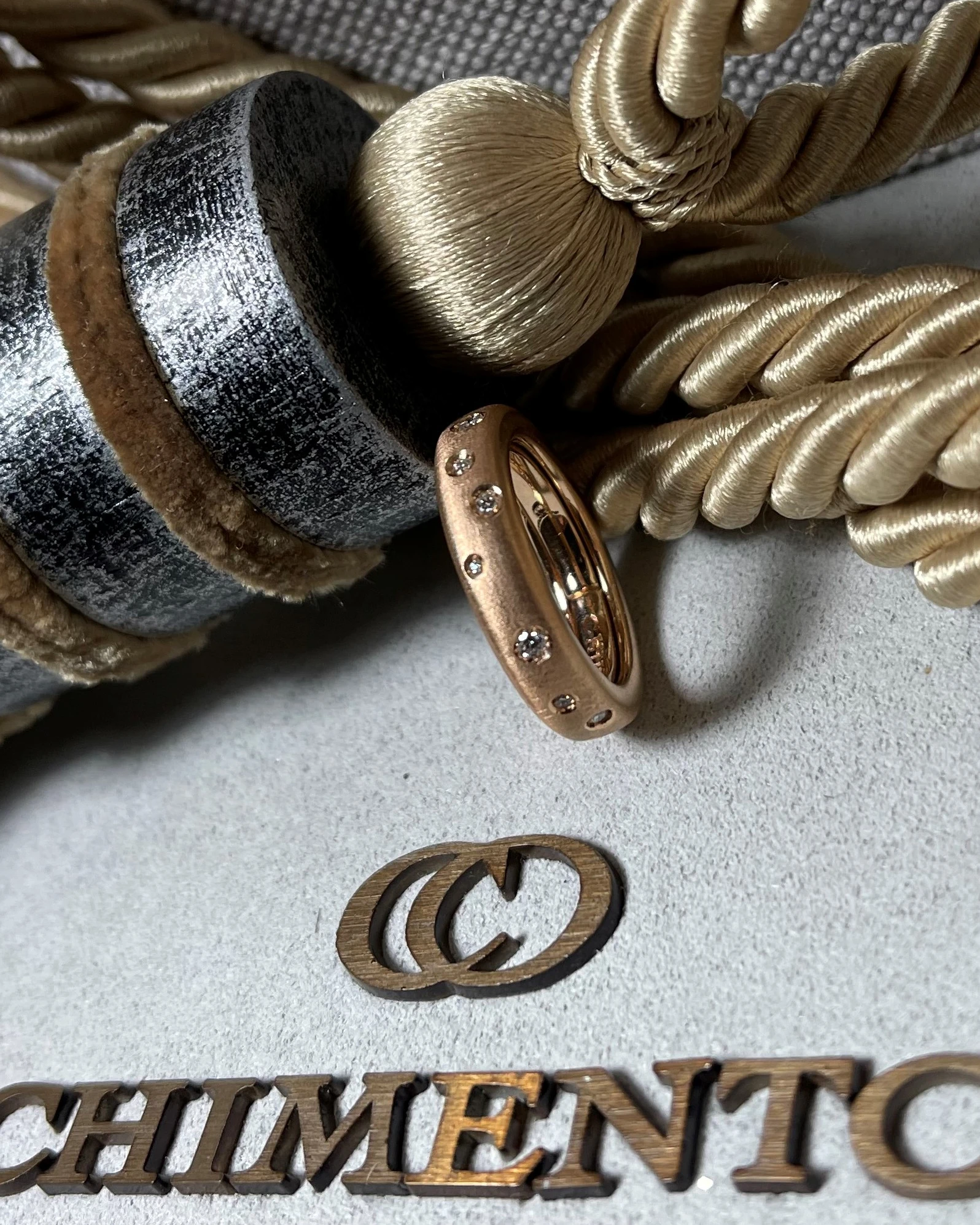 Chimento Anello oro con brillanti cod: 51037673  (S)