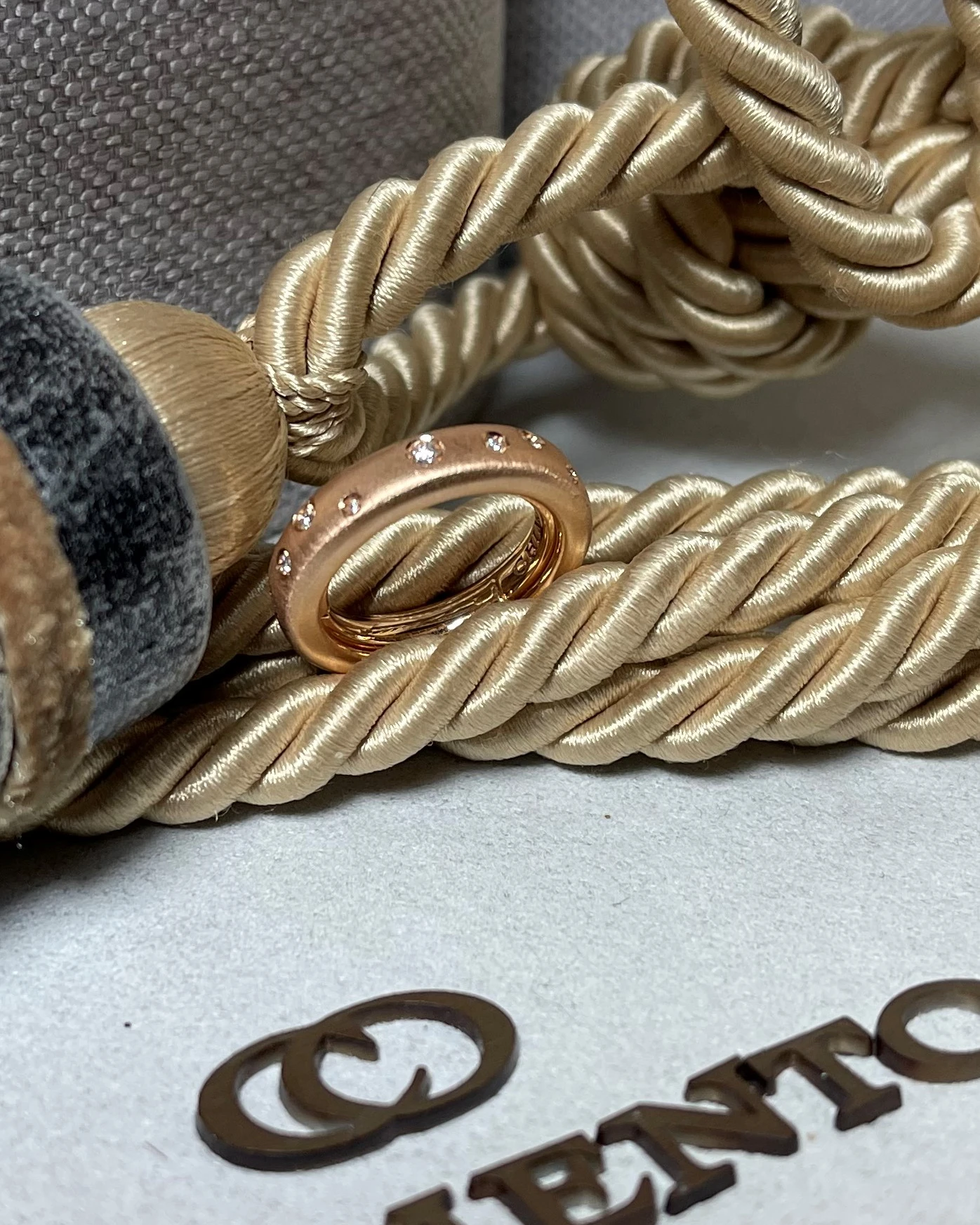 Chimento Anello oro con brillanti cod: 51037673  (S)