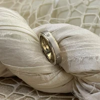 Anteo fede in oro e platino bianco e giallo con brillanti cod: T154  (S)