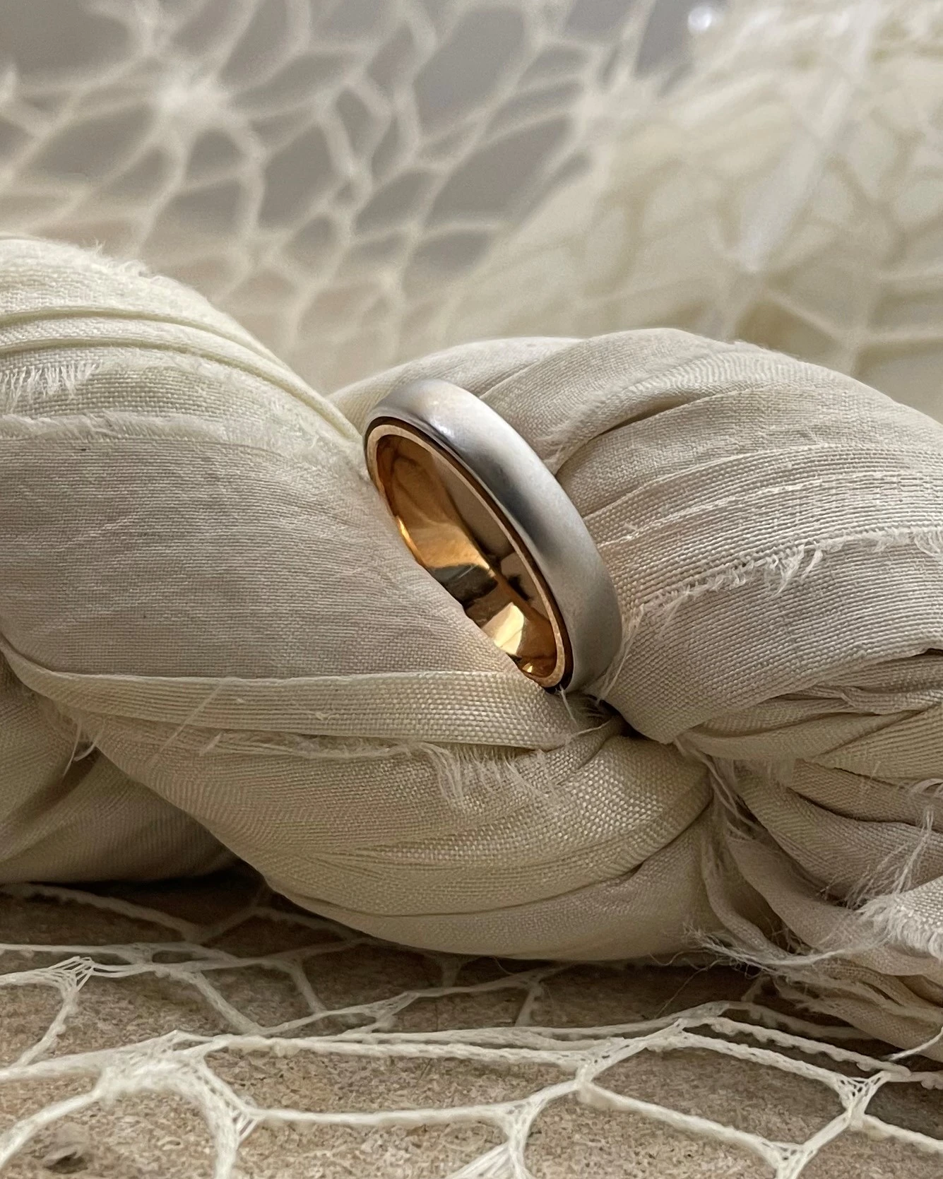 Anteo fede in oro bianco e rosa  cod: T164  (S)