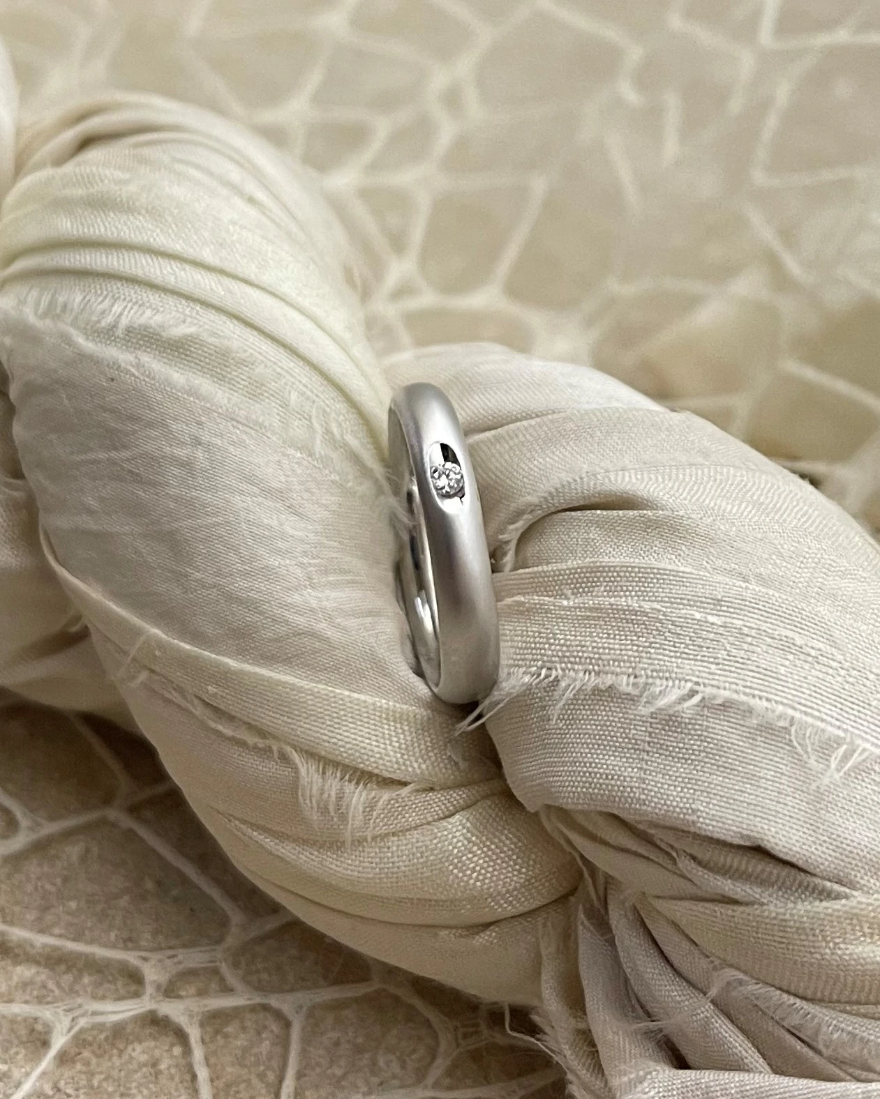 Anteo fede in oro bianco con brillanti  cod: 9820B  (S)