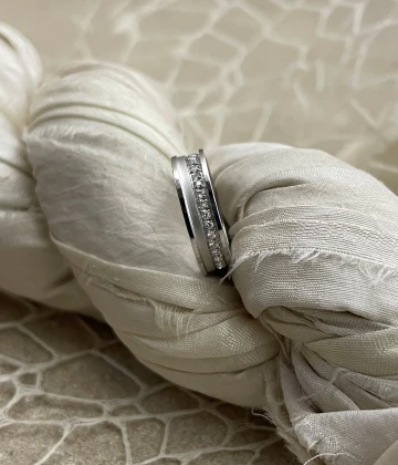 Anteo fede in oro bianco con brillanti  cod: T141  (S)