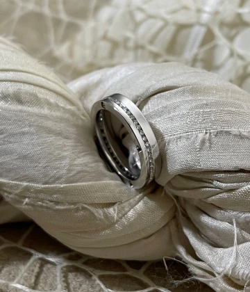 Anteo fede in oro bianco con brillanti  cod: 0554 (S)