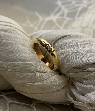 Anteo fede in oro giallo con brillanti  cod: T132/3  (S)