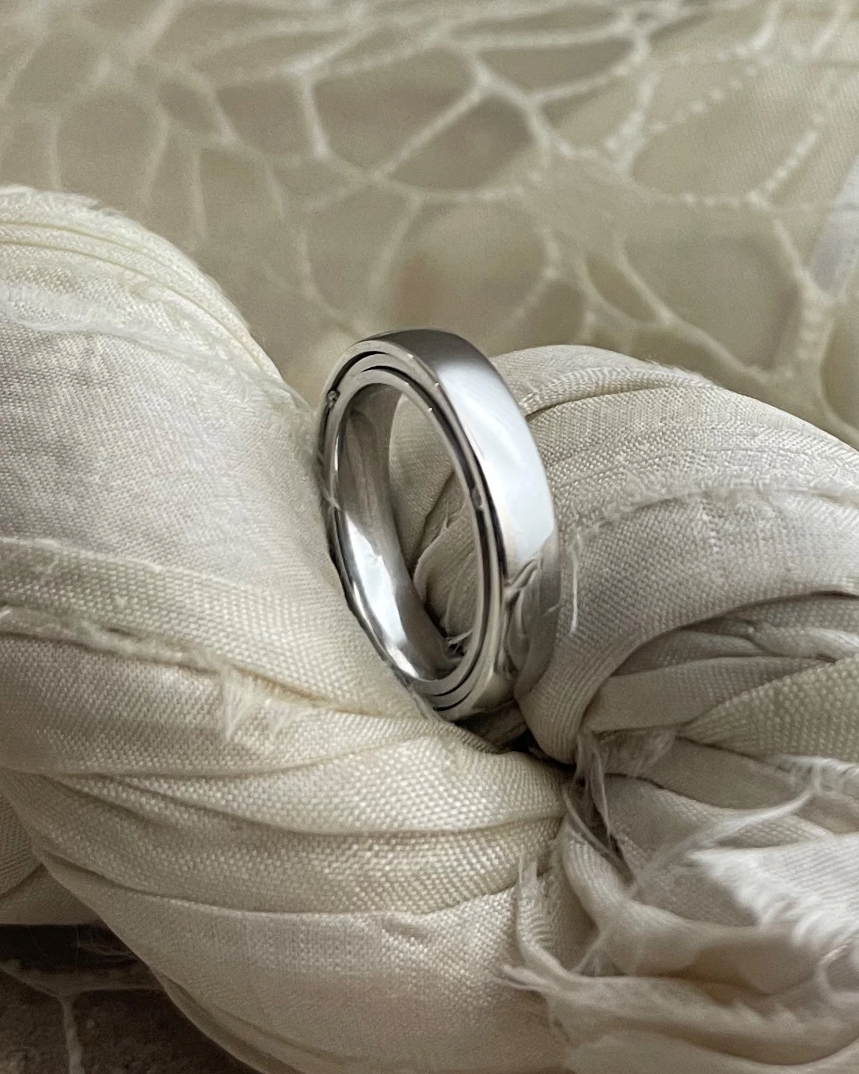 Anteo fede in oro bianco con brillanti  cod: 0030 (S)