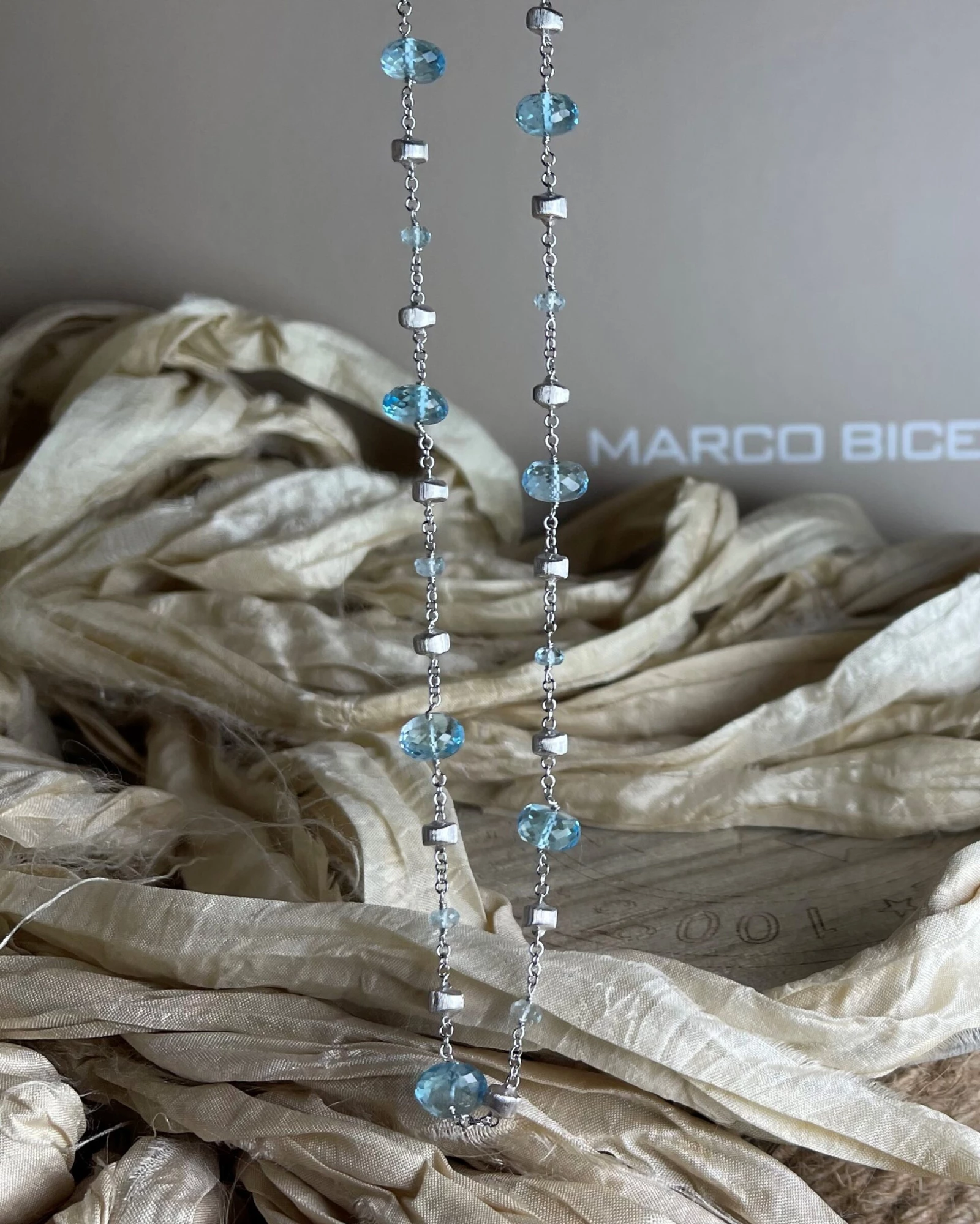 Marco Bicego Collana oro bianco e topazi azzurri cod: CB904-TP01 (W-02-410)