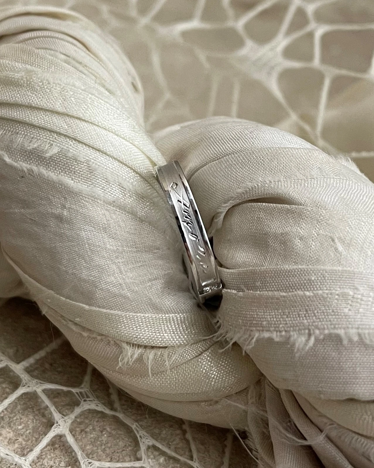 Anteo fede in oro bianco con brillanti  cod: 0808  (S)