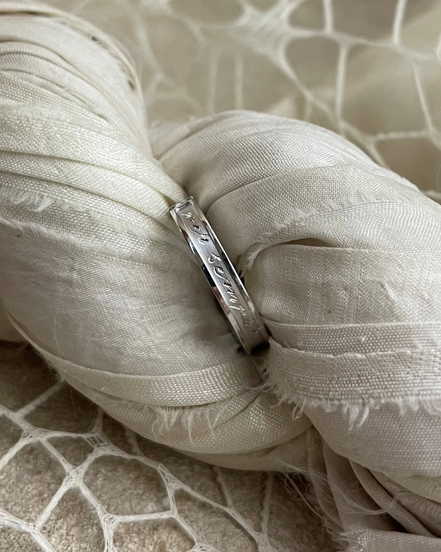 Anteo fede in oro bianco con brillanti  cod: 0808  (S)