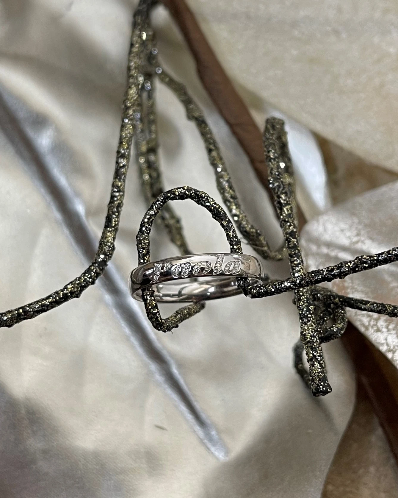 Polello fede in oro bianco con brillanti  cod: B3111DB