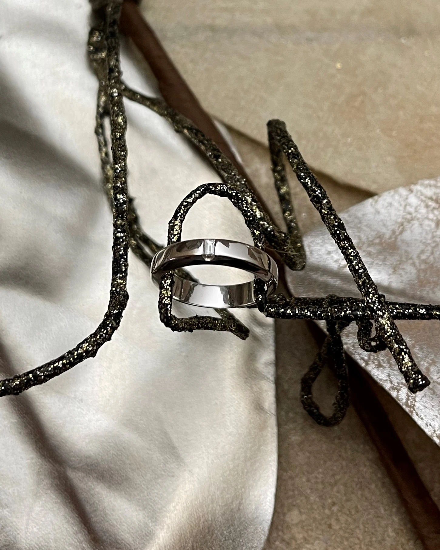 Polello fede in oro bianco con brillanti  cod: G2001DB