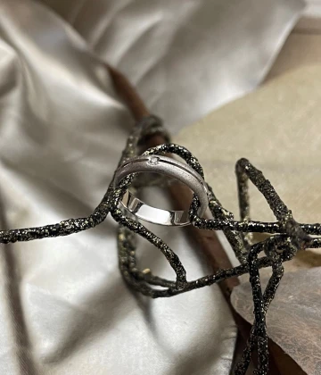 Polello fede in oro bianco con brillanti  cod: G1800DB