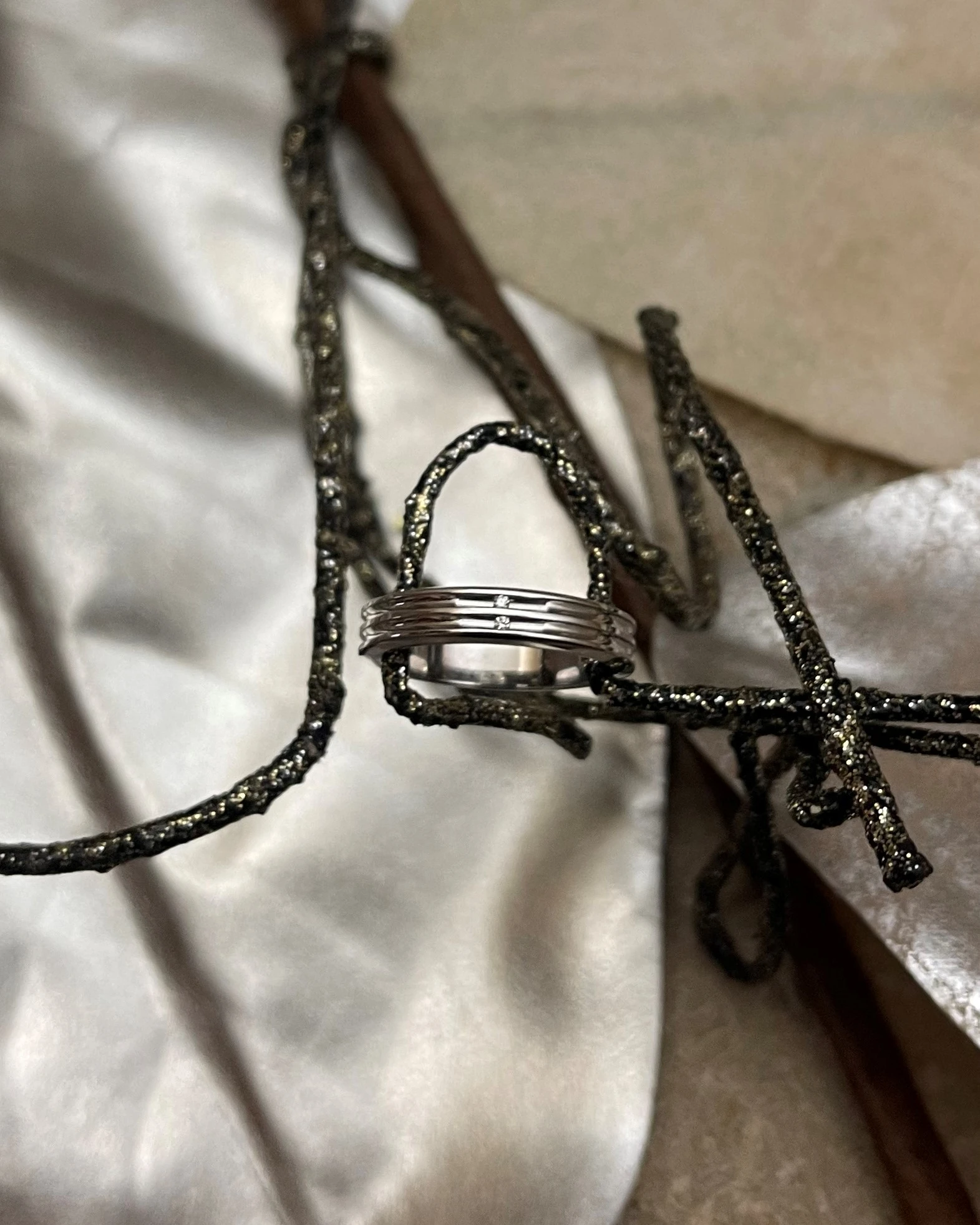 Polello fede in oro bianco con brillanti  cod: G2134DB