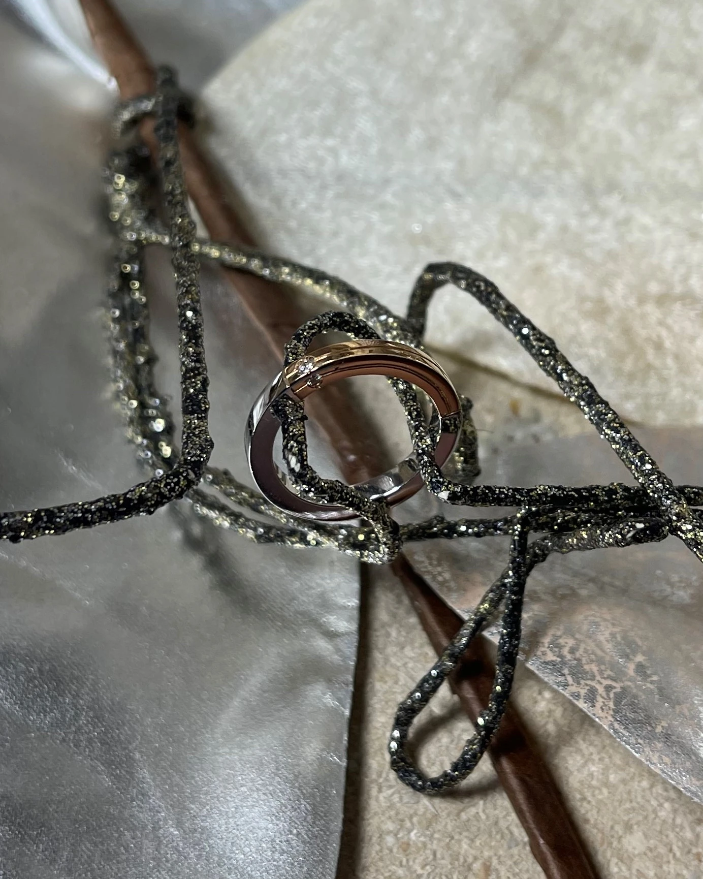 Polello fede in oro bianco e rosa con brillanti  cod: G2191DBR