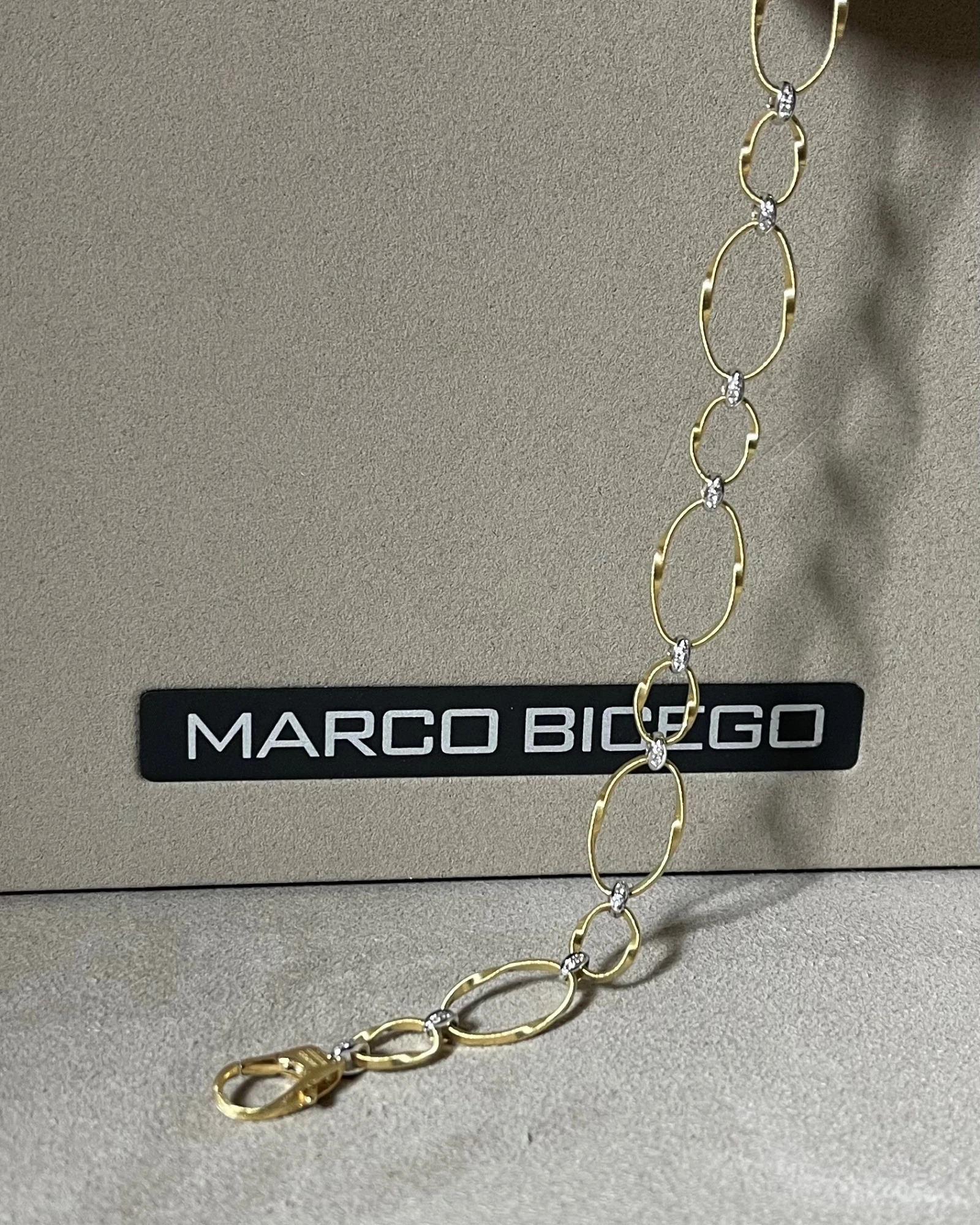 Marco Bicego bracciale oro e brillanti cod: BG783-B2 (YW-M5-19,0)