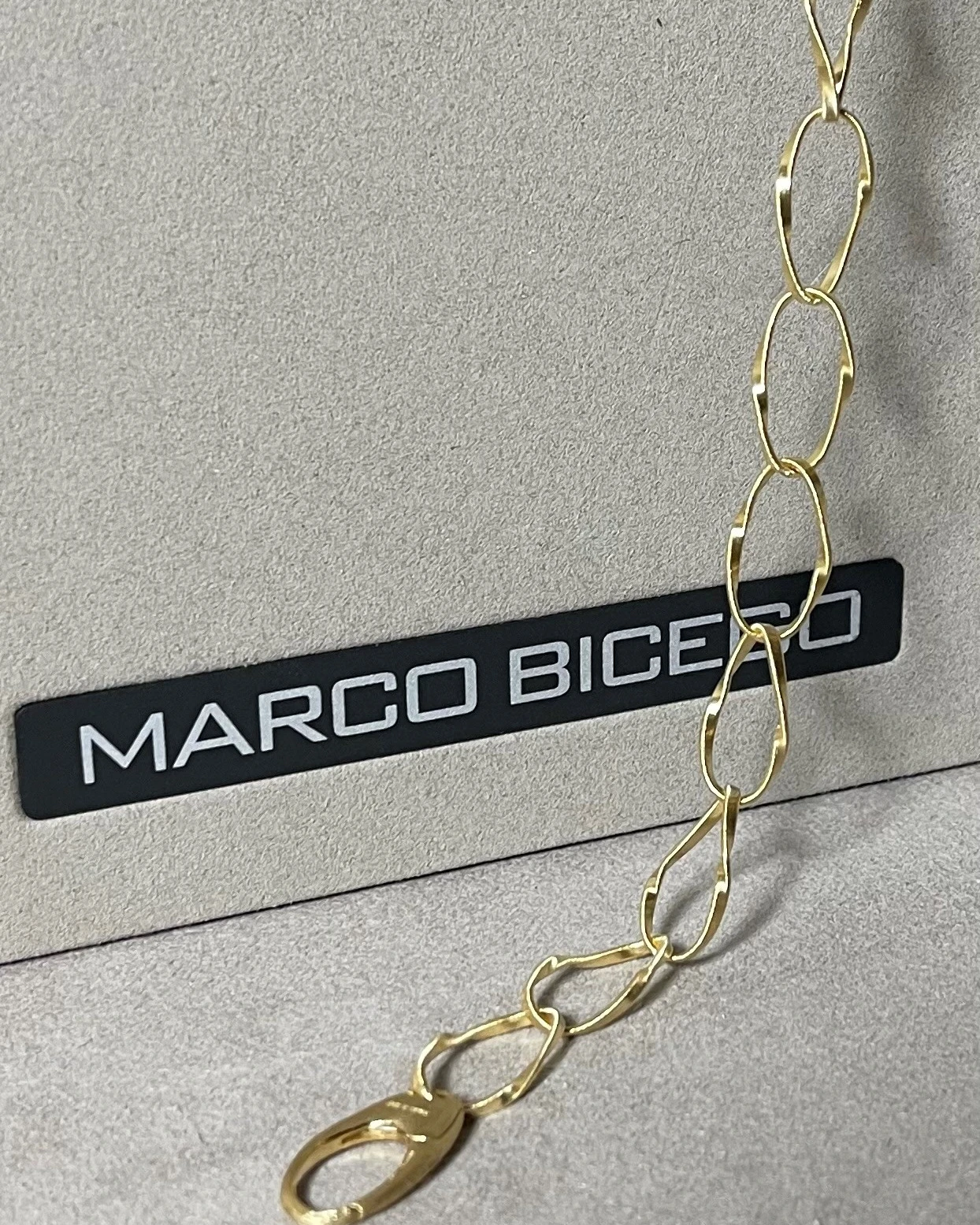 Marco Bicego bracciale oro cod: BG778 (Y-01-19,5)